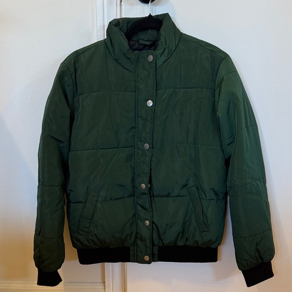 Forever 21 Green Puffer Jacket - Picture 1 of 2